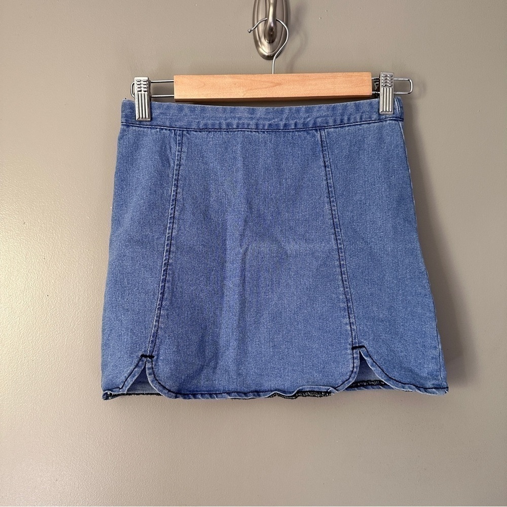 Brandy Melville scalloped hem denim mini skirt